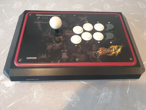 Mad catz street fighter - catz, iv