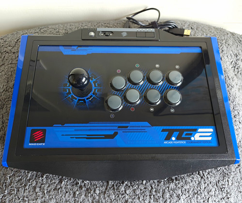 Mad catz te2 - te2, fight